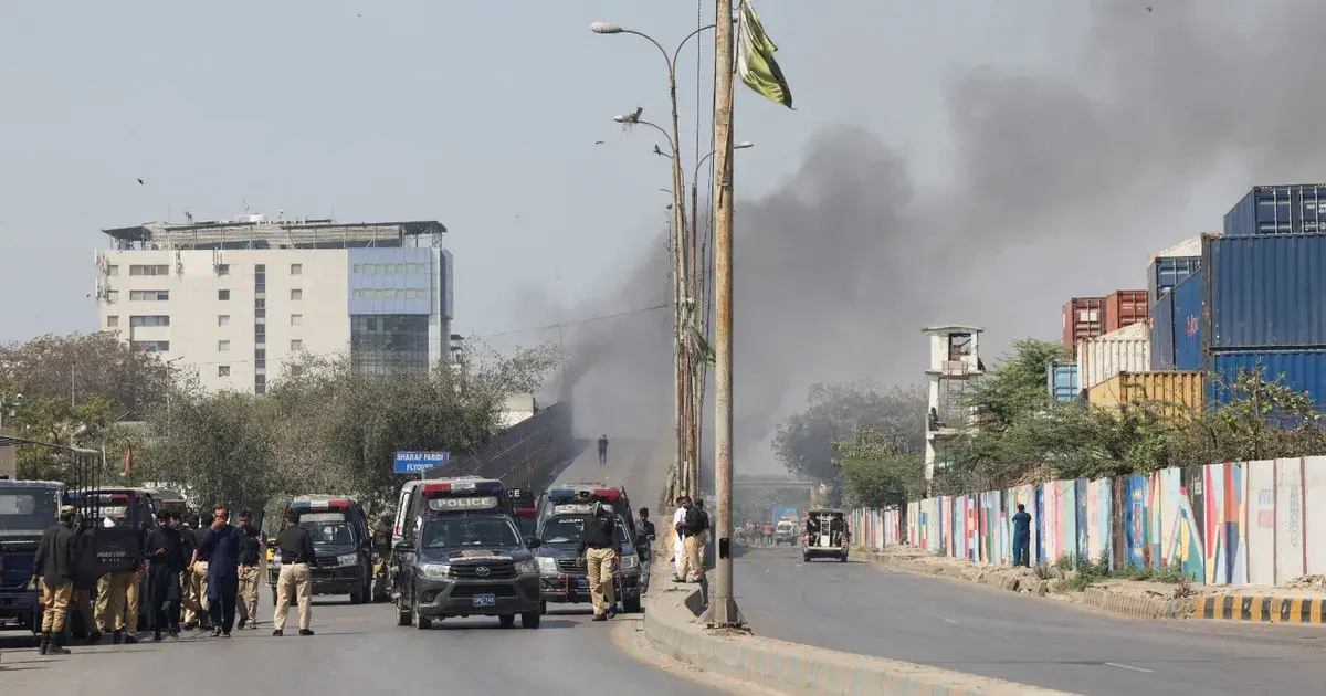 سقوط متظاهرين في كراتشي عقب اقتحام القنصلية الأميركية