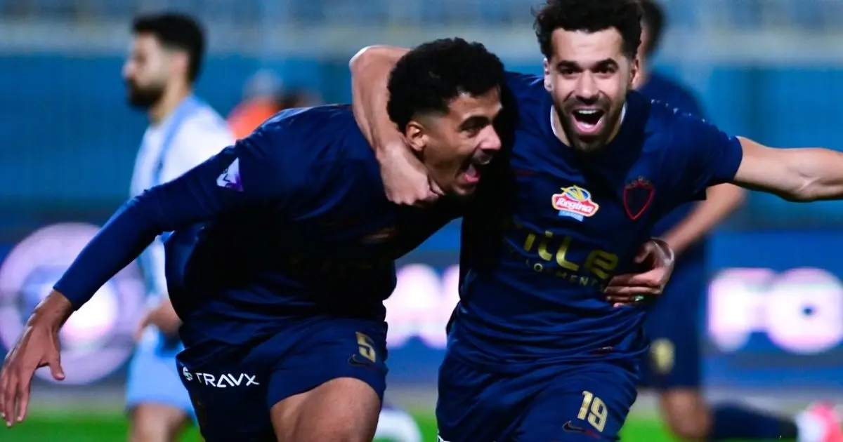 الزمالك يهزم بيراميدز لينفرد بصدارة الدوري المصري