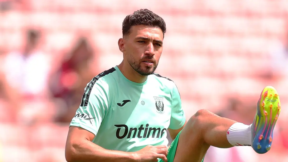 تحت النار.. منير الحدادي يكشف كواليس الهروب من إيران