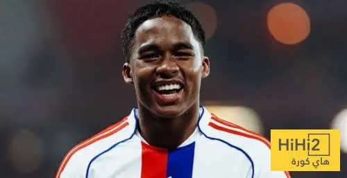 إندريك يعادل رقم فالفيردي ضد بنفيكا .. صور