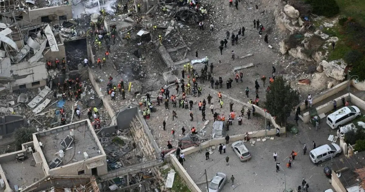 في اليوم الثاني.. قصف متبادل وخسائر بين إيران و"إسرائيل"