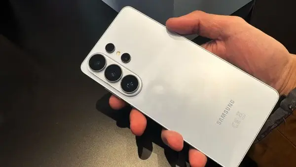 4 مزايا تقدمها "شاشة الخصوصية" في هاتف Galaxy S26 Ultra