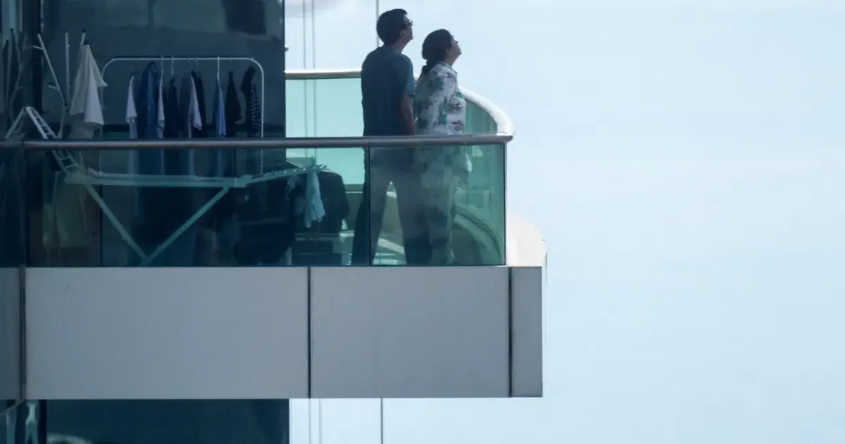 كيف وجهت 5 دول سكانها للتصرف وسط التصعيد بين إيران وإسرائيل؟