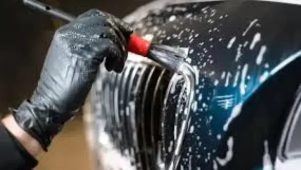 منها فحص السوائل.. نصائح للمحافظة على السيارة وزيادة عمرها الافتراضي