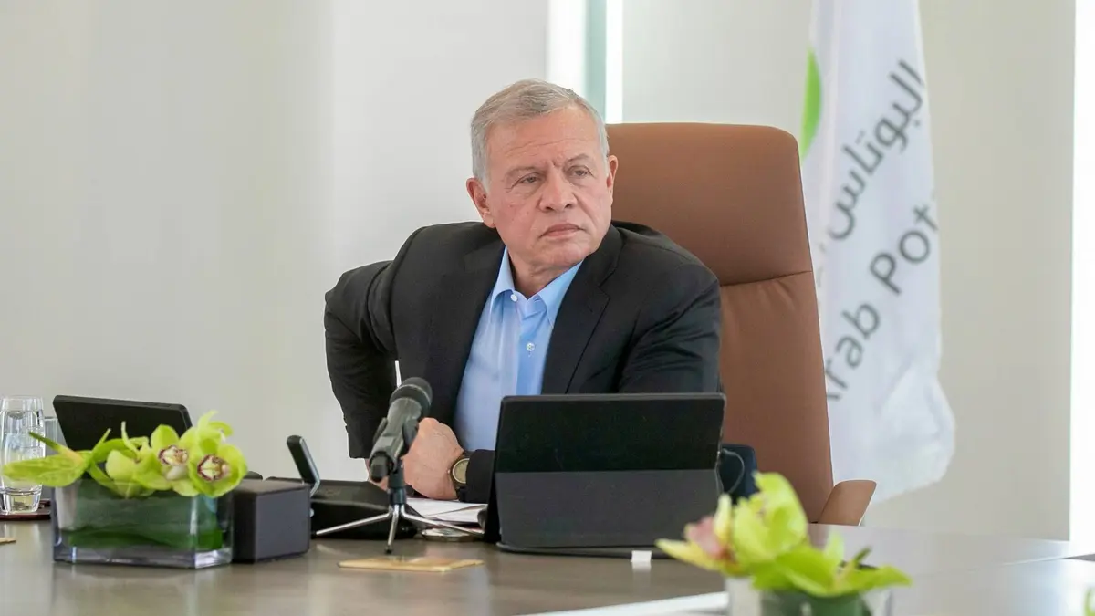 الملك والرئيس الجزائري يبحثان تداعيات التصعيد على أمن واستقرار المنطقة