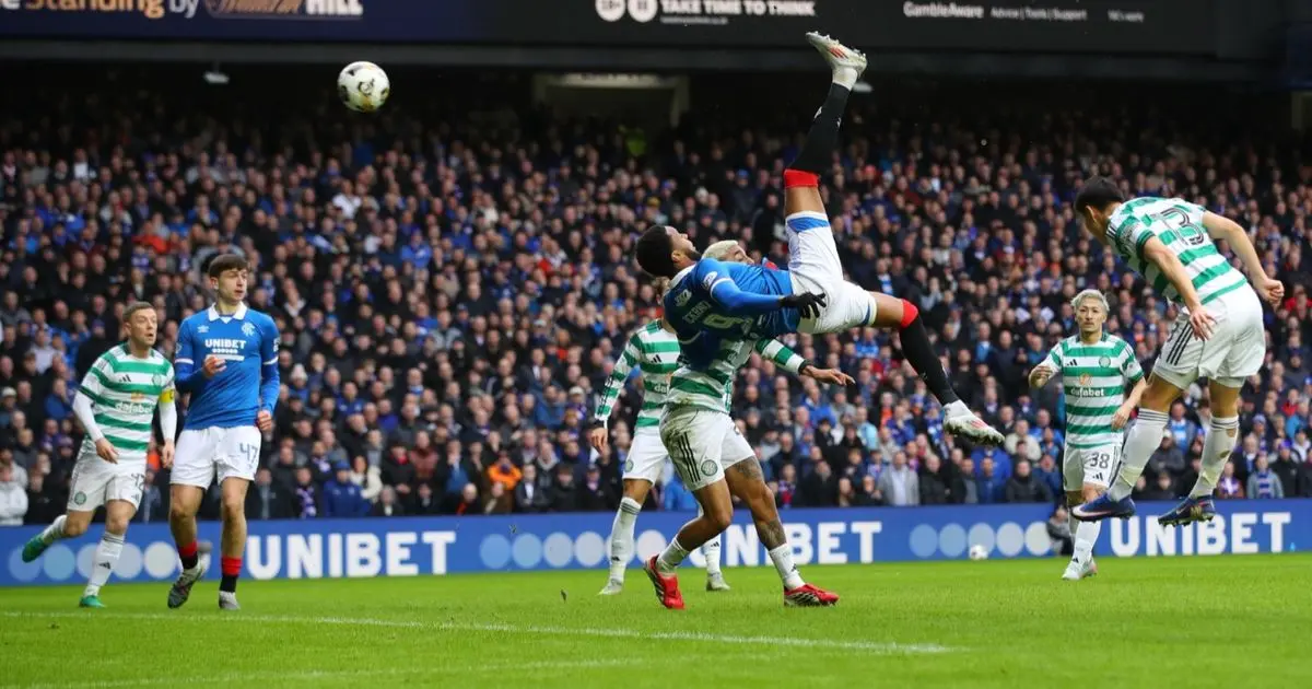 يوسف الشرميطي يسجل ركلة مزدوجة مذهلة ويكتب تاريخاً في أوروبا