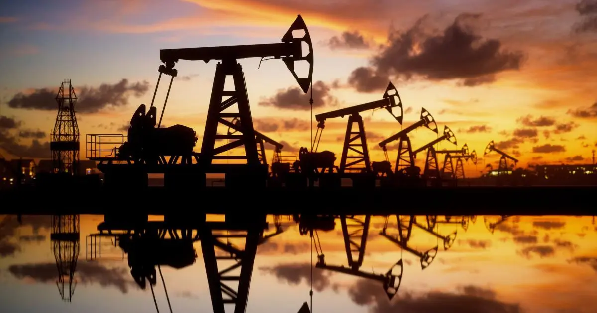 "أوبك+" تعيد ضخ 1.65 مليون برميل نفط خفضتها سابقاً