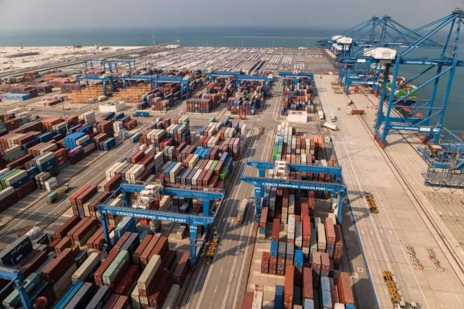 428 ملياراً تجارة أبوظبي غير النفطية 2025 بزيادة 40.5%