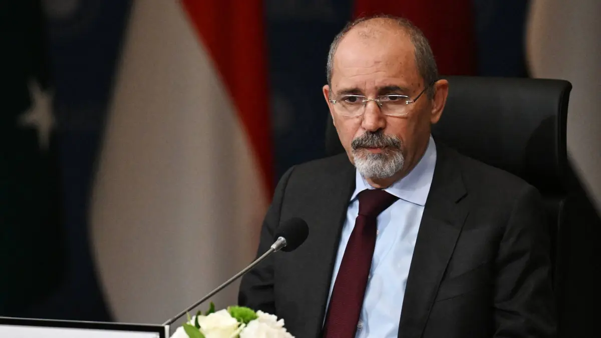 الصفدي يبحث تداعيات التصعيد الإيراني مع 8 دول صديقة