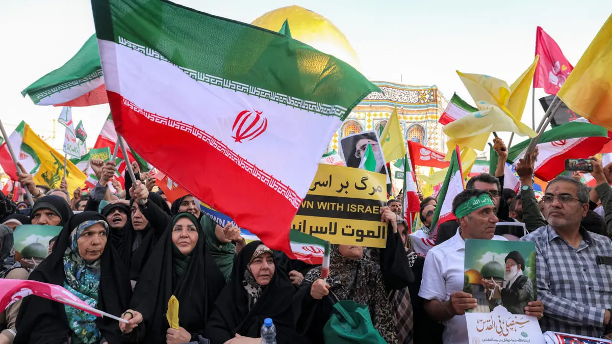 لماذا قرر حزب الله إسناد إيران والدخول في مواجهة مع إسرائيل في هذا التوقيت رغم ضعفه عسكريا وسياسيا؟