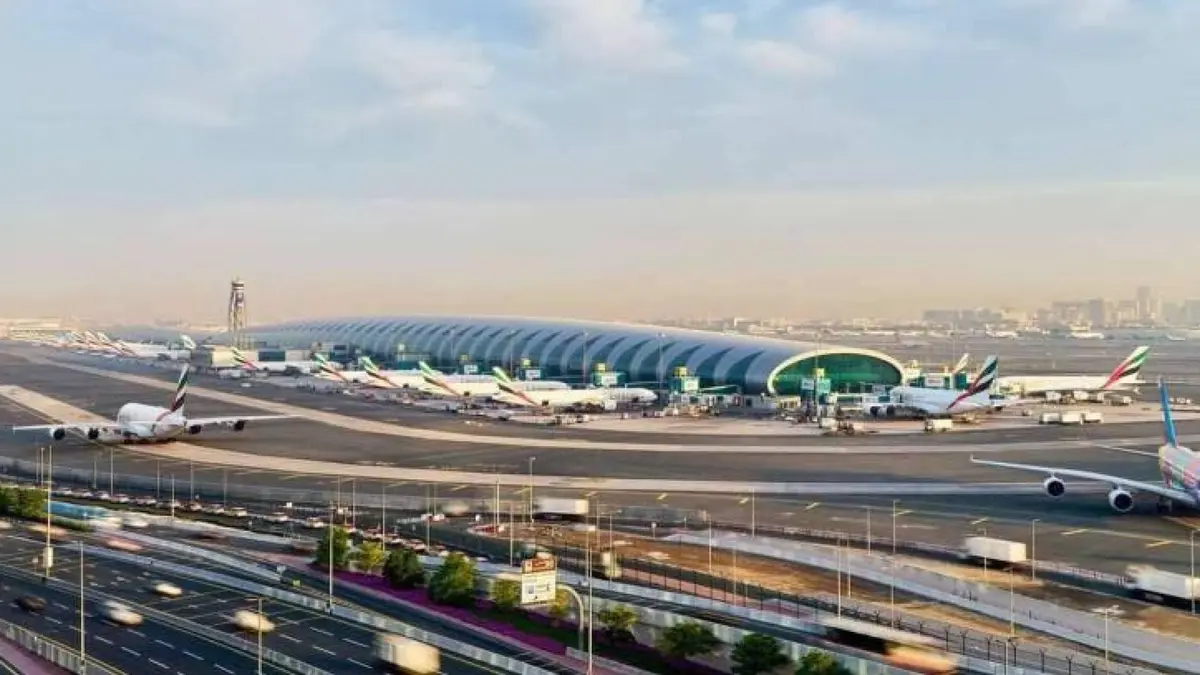 مطارات دبي تعلن استئنافا محدودا للرحلات الجوية وتوجه دعوة للمسافرين