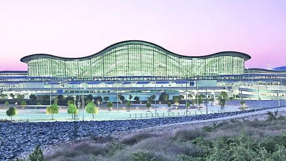 مطارات أبوظبي تعلن استئناف العمليات التشغيلية في مطار زايد الدولي بشكل محدود