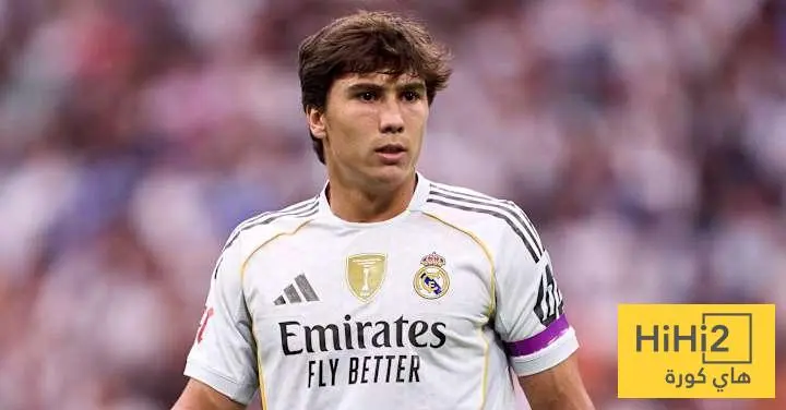 على أرضك وبين جمهورك وتقدم هذه الأرقام المخجلة