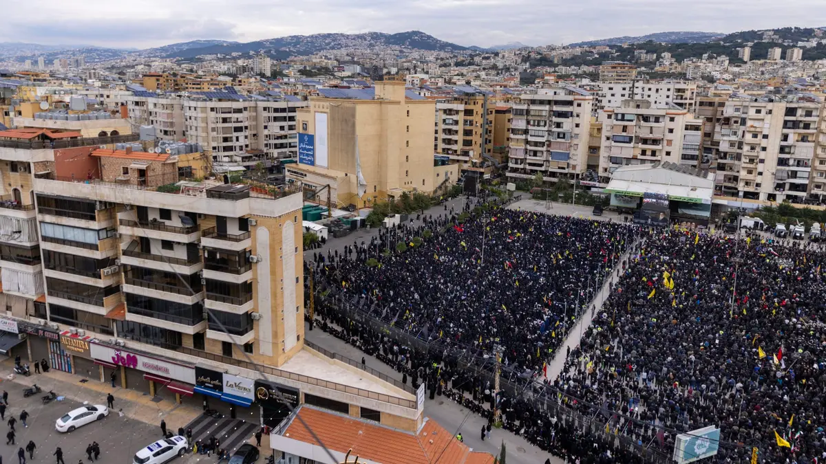 اشتعال مبنى في الضاحية الجنوبية لبيروت جرّاء غارات إسرائيلية