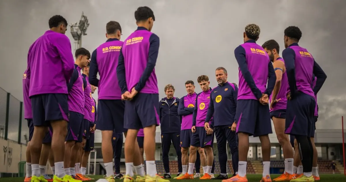 فليك غاضب من غافي ولامين يامال.. ما السبب؟