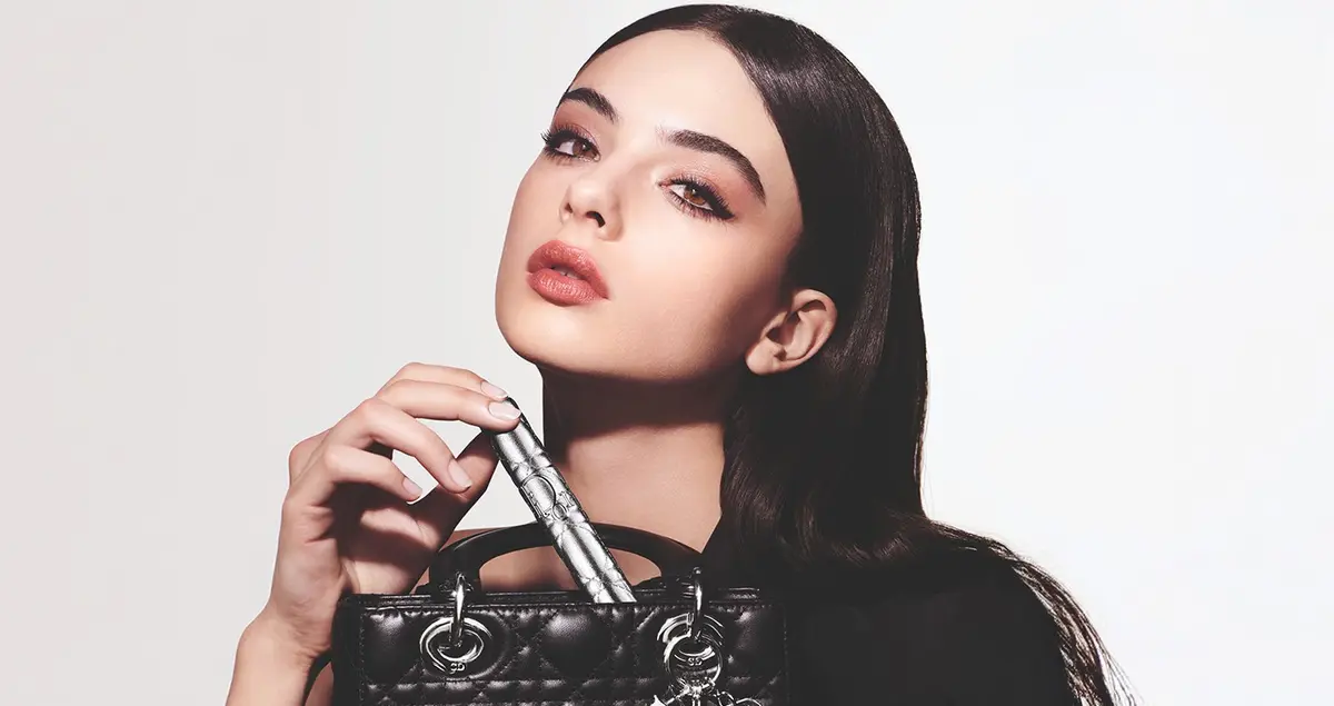 عبّري عن مزاجكِ مع ماسكارا Diorshow Overvolume Waterproof من Dior Beauty