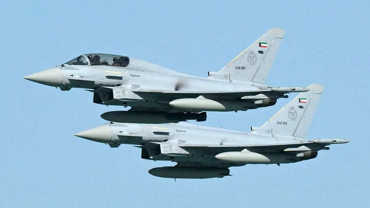 الكويت تُعلن التصدّي لـ"مسيّرات معادية" في أجوائها