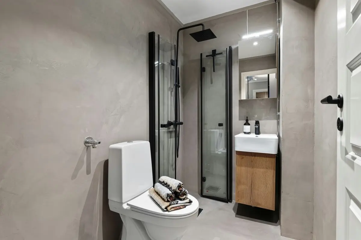 أقراص مرحاض منزلية موفرة عند تنظيف الحمام