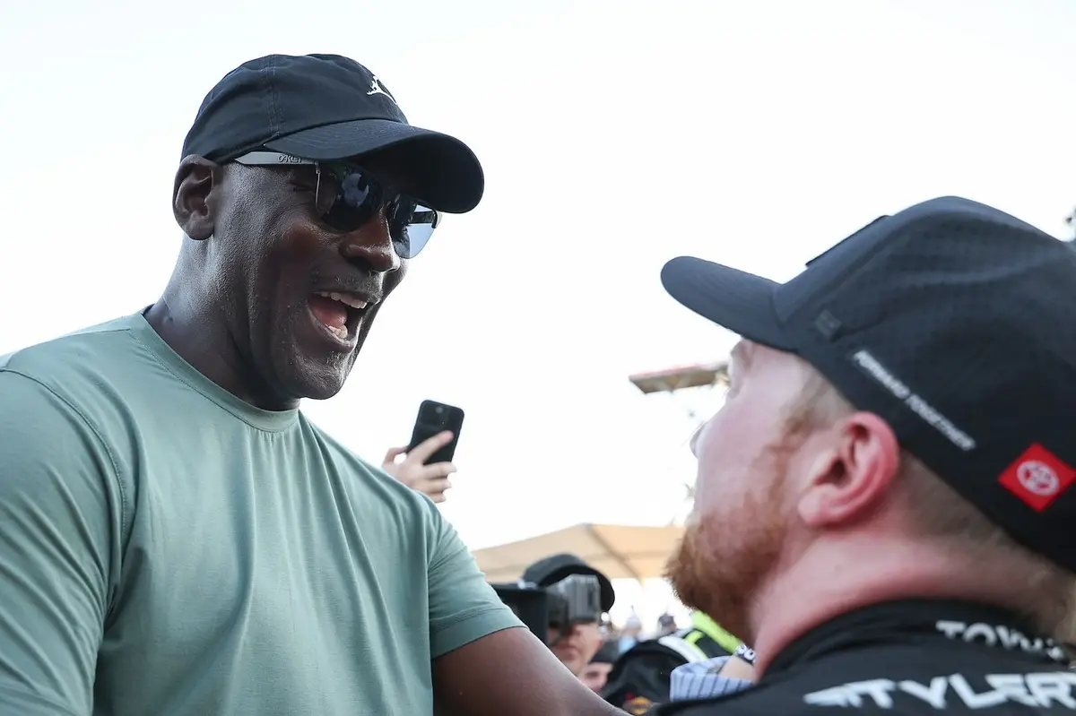 Tyler Reddick channels Michael Jordan with first three-peat