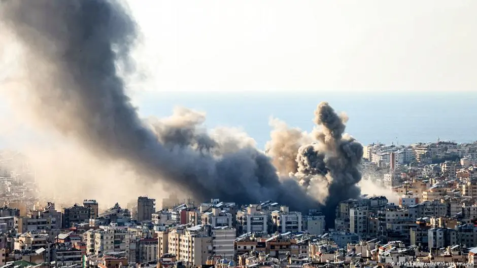 لبنان يحظر نشاطات حزب الله عقب دخوله في مواجهات مع إسرائيل