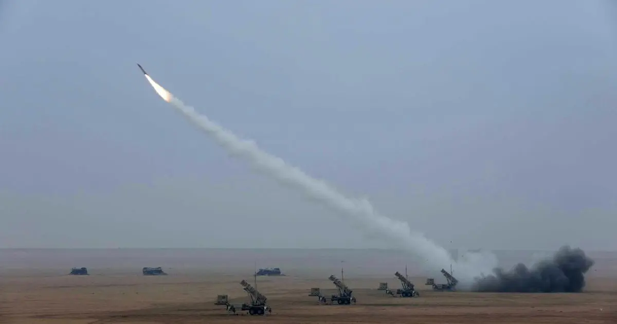 الكويت.. شظايا الصواريخ الإيرانية تصيب مصفاة الأحمدي