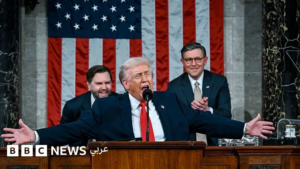 "إسقاط النظام الإيراني لن يؤدي بالضرورة إلى الاستقرار"- مقال في الغارديان - BBC News عربي