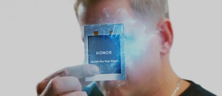 Honor تستعرض بطارية Blade بسعة تتجاوز 7000 مللي أمبير والمصممة خصيصًا للهواتف القابلة للطي #MWC2026 - التقنية بلا حدود