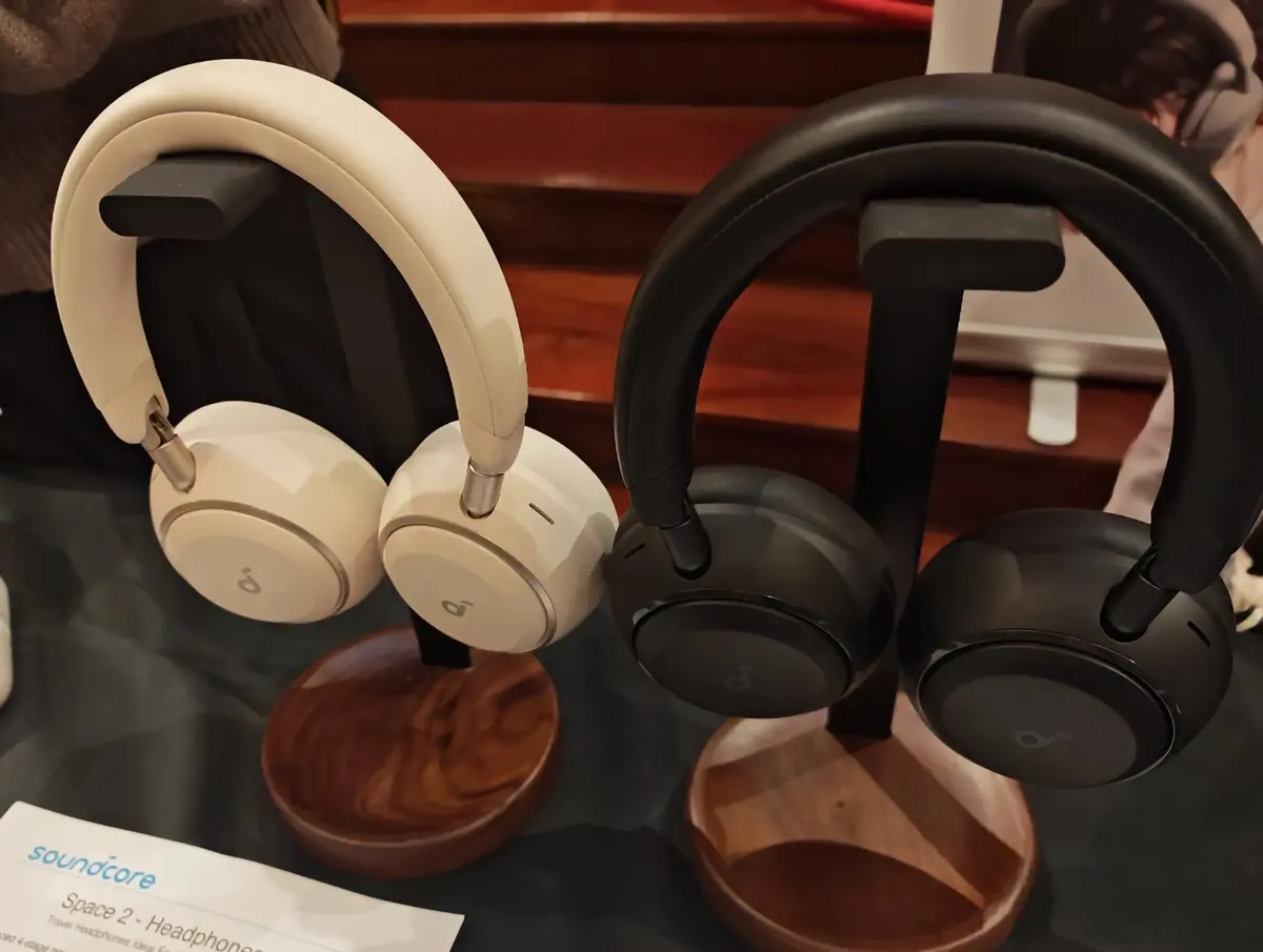 Soundcore تكشف عن سماعات Space 2 الجديدة فوق الأذن #MWC2026 - التقنية بلا حدود