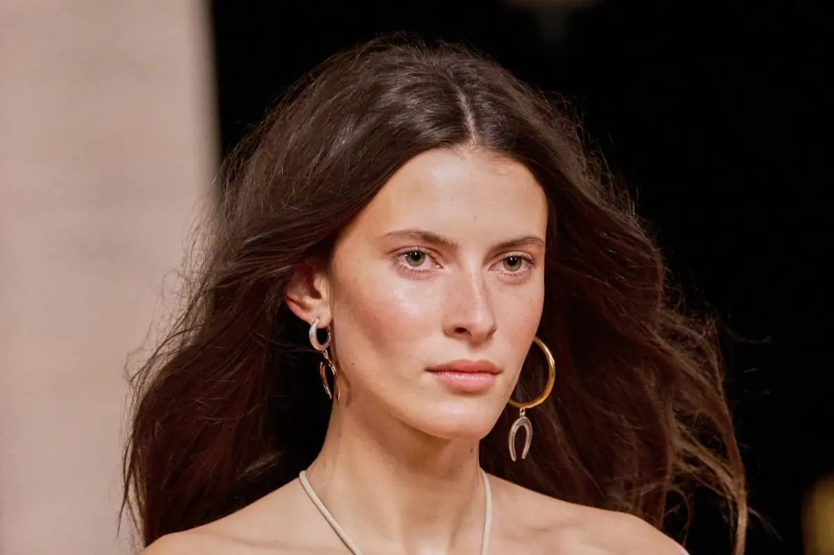 أفضل عادات يومية للمرأة العاملة.. تمنحك جمالاً دائماً وإشراقة في كل الأوقات