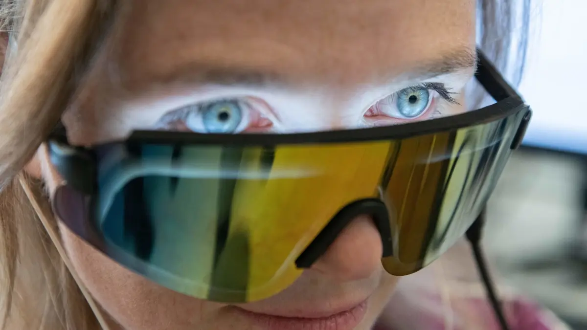 هل تُبطئ الأضواء الوامضة والأصوات مرضَ الزهايمر؟