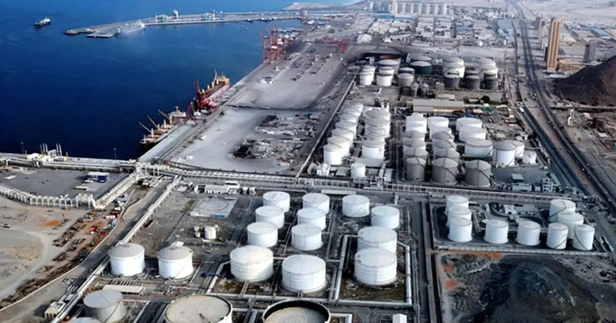 الإمارات.. حريق بمنطقة الفجيرة الصناعية بسبب مسيرة