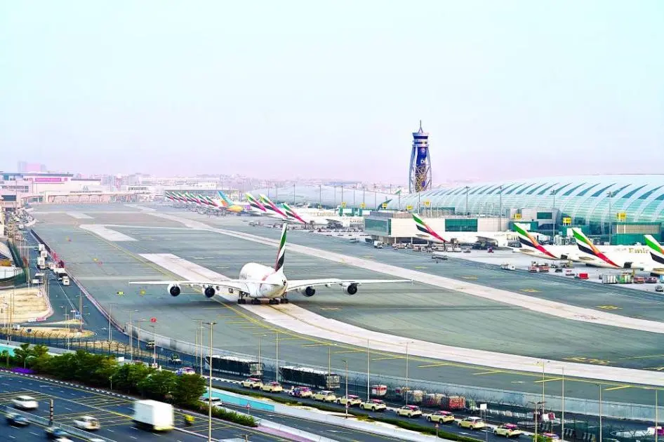 لمسافري الإمارات.. روابط التحقق من حالة رحلاتكم قبل التوجه للمطار