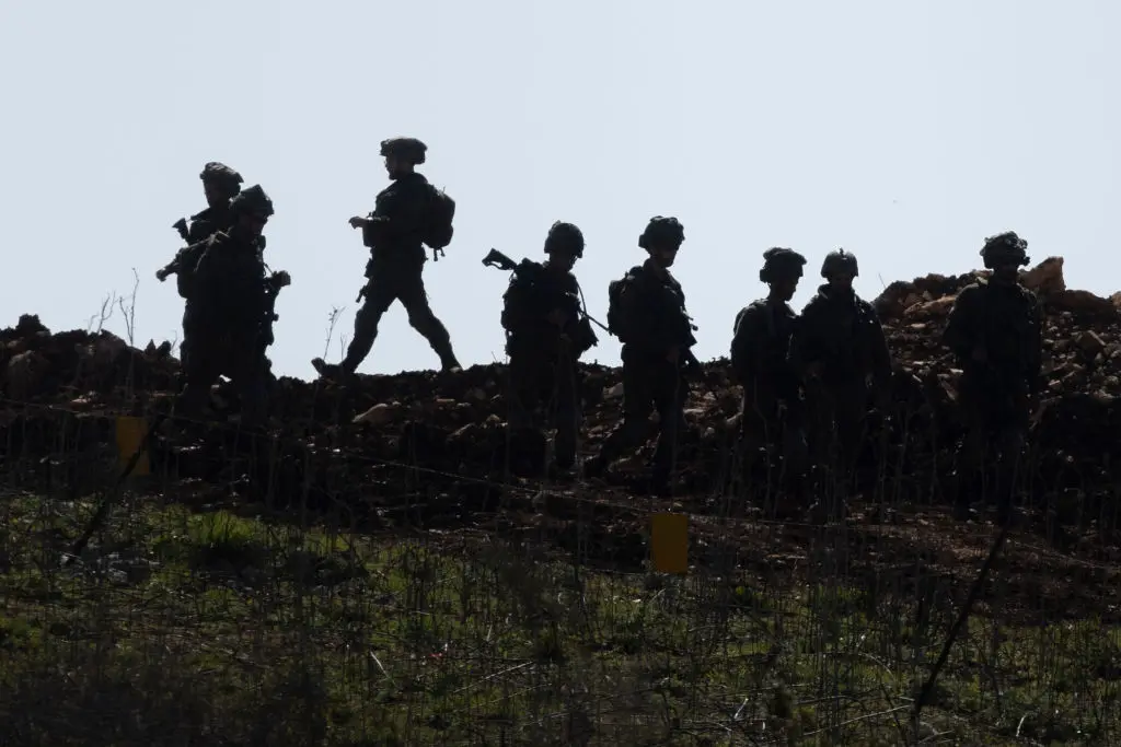 كاتس يوجّه الجيش بالاستيلاء على مناطق في جنوب لبنان