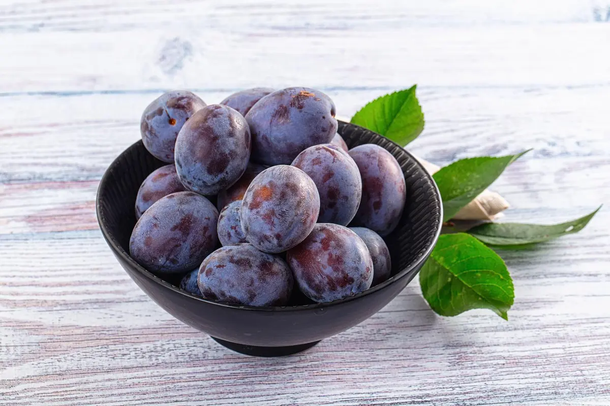 فاكهة لذيذة تحافظ على صحة الأمعاء