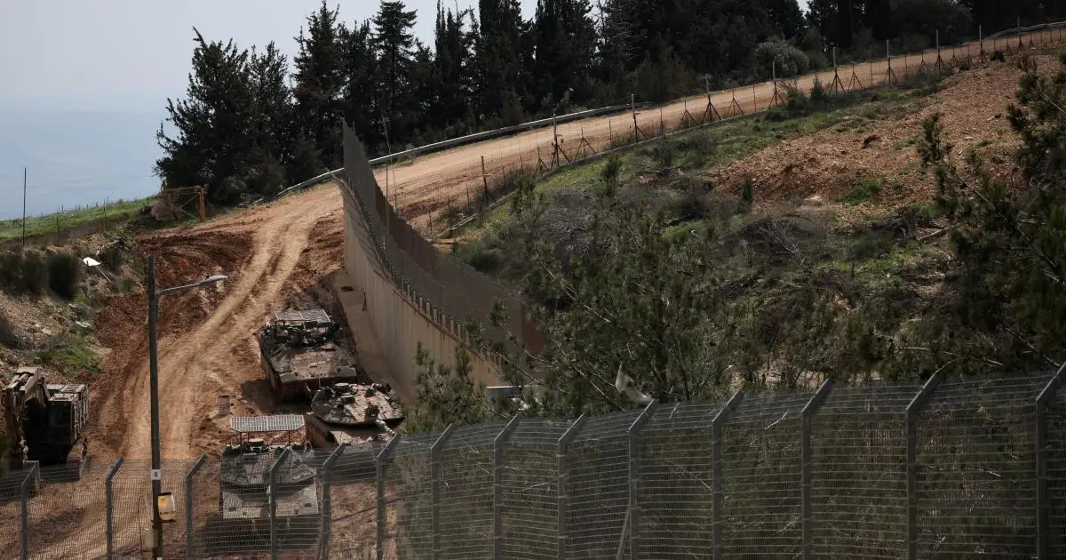 "إسرائيل" تتوغل بجنوب لبنان وتقصف ضاحية بيروت الجنوبية