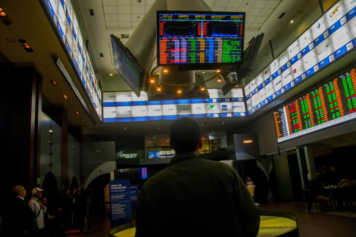 تراجع معظم بورصات الخليج وبورصة مصر