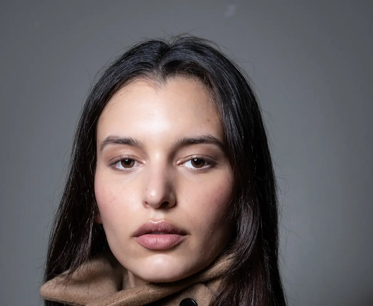 العناية الليلية ببشرتكِ خلال الصيام.. دور زيت حبة البركة في الترطيب والتجديد