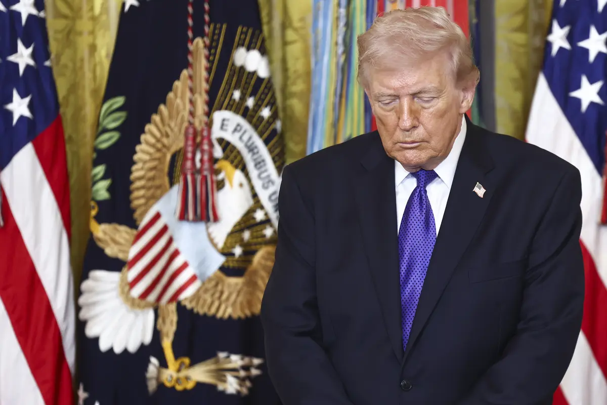 ترامب يشبه زيلينسكي برجل الاستعراضات "ف. تي. بارنوم"