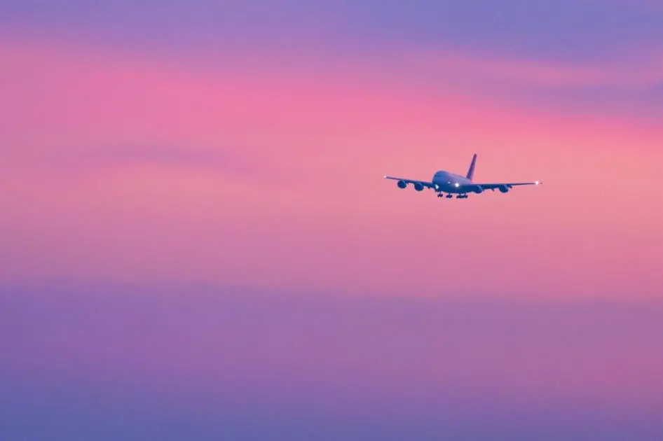 رصد لـ16 ناقلة.. كيف تحوطت شركات الطيران من ارتفاع أسعار الوقود