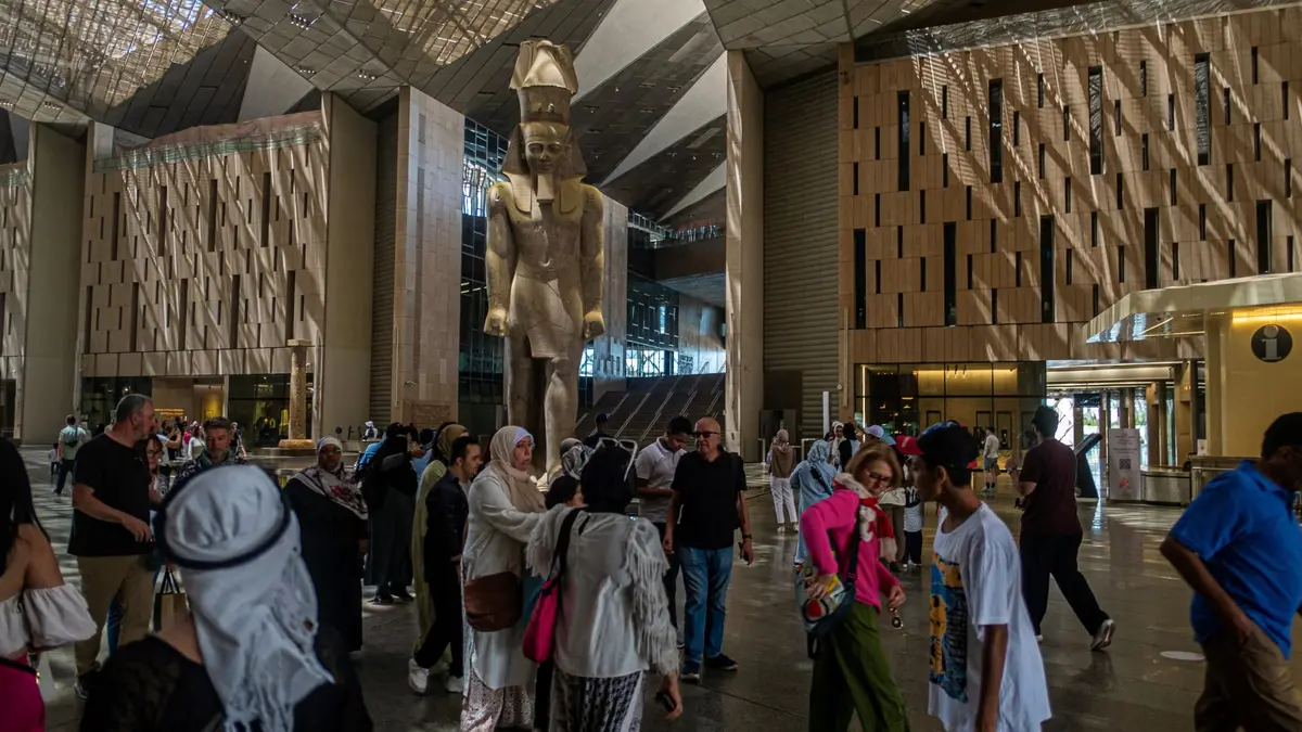 هل تؤثر حرب إيران على "الطفرة التاريخية" للسياحة المصرية؟.. مصادر توضح لـCNN