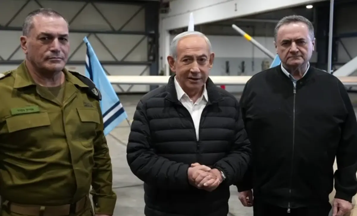 بالفيديو.. نتنياهو يطلق بنفسه ذخائر على "هدف" في إيران