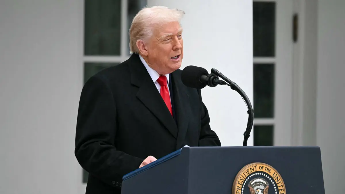 ترمب نحن من دفعنا إسرائيل للمعركة.. وإيران باتت بلا حماية جوية بعد ضربة المطرقة