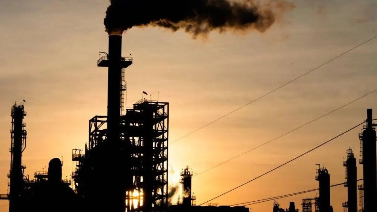 أسعار النفط تقفز عالميا وبرنت يتجاوز عتبة 85 دولارا