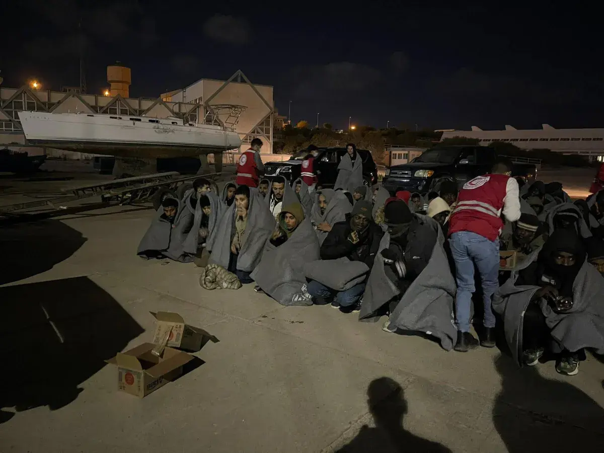 نجاة 116 مهاجراً من الغرق قبالة سواحل طبرق الليبية