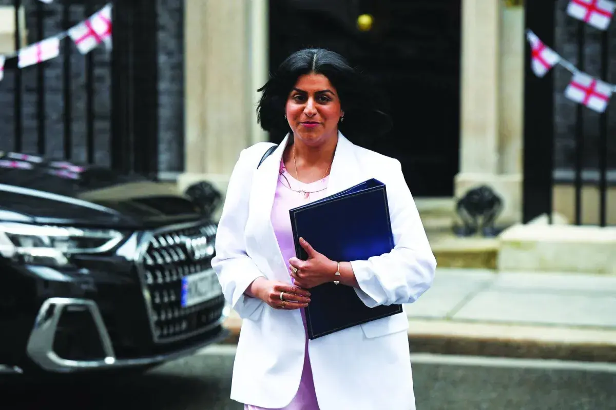 بريطانيا تعلق منح تأشيرات الدراسة لمواطني 4 دول