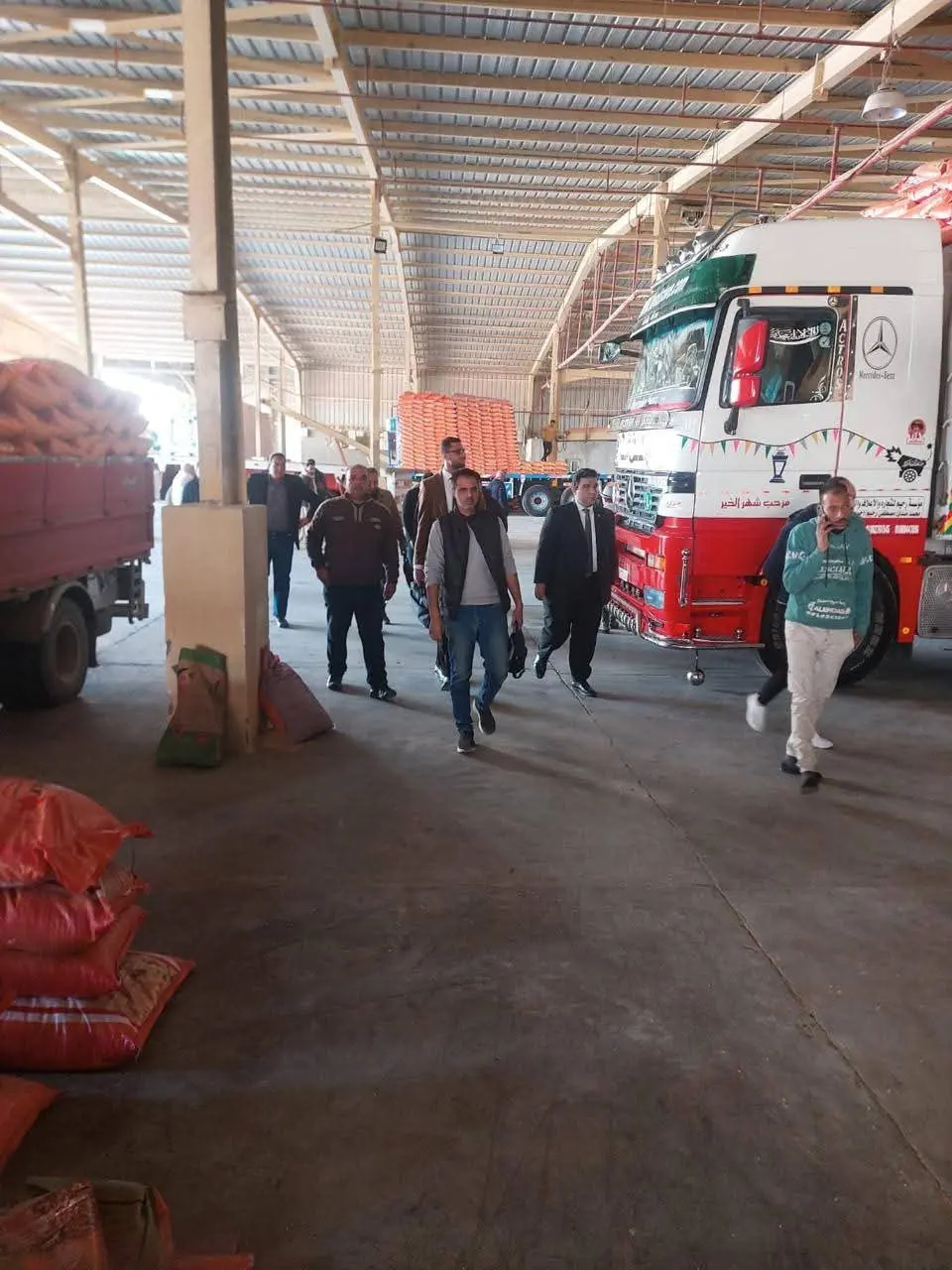 وزارة الزراعة تشن حملات رقابية للتفتيش على محلات ومصانع الأعلاف في 4 محافظات