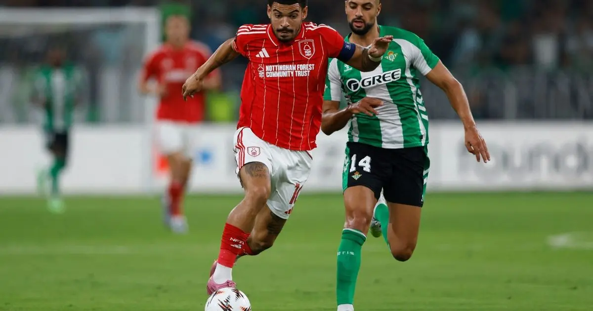 سفيان أمرابط يبدأ التعافي ويقترب من العودة لريال بيتيس