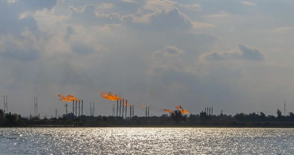 النفط يقفز مجدداً فوق 82 دولاراً مع اضطراب إمدادات الشرق الأوسط