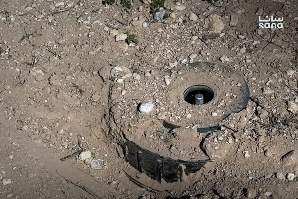 وفاة شخص وإصابة آخر بانفجار لغم من مخلفات النظام البائد بريف الرقة