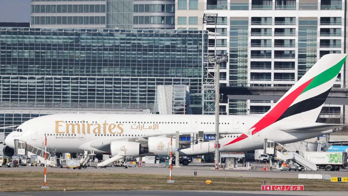 الإمارات تفتح ممرات جوية آمنة مع جيرانها لرحلات الإجلاء